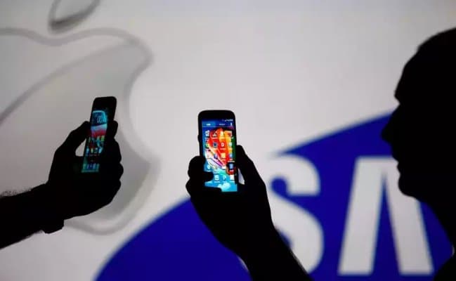 Samsung Apple'дан смартфонлар бозоридаги етакчиликни тортиб олди