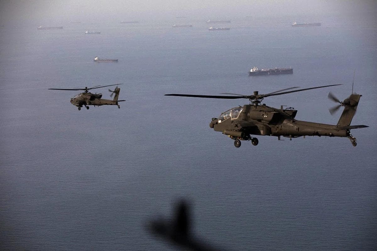 «Apache» вертолётини Эрон дрони уриб туширгани маълум бўлди. АҚШ ва Эрон яна зарбалар алмашди