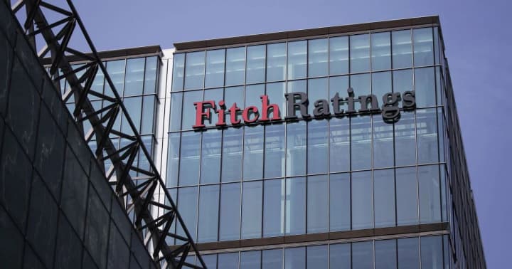 Fitch 2025 yildagi global iqtisodiy o‘sish prognozini ikki foizgacha pasaytirdi