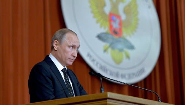 Путин: Террорчилар кимёвий қуролга қўл чўзишди