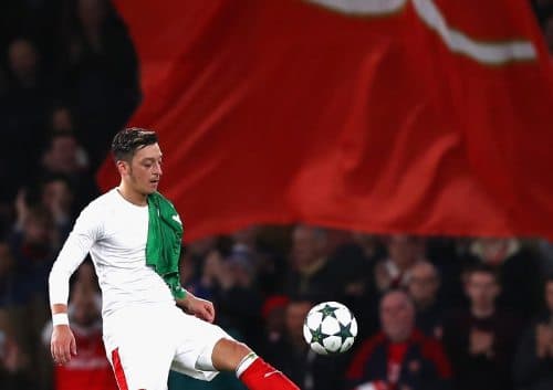 O‘zil «Arsenal»da qolishi uchun nima talab qilishini aytdi