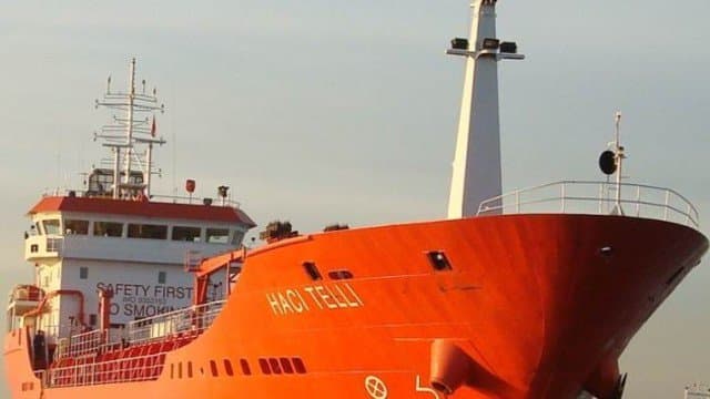 Қароқчилар Туркия байроғи остида сузаётган танкерни гаровга олишди