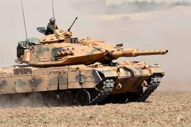 Reuters: Eron Iroq Kurdistoni chegarasida zirhli texnika va artilleriya joylashtirdi