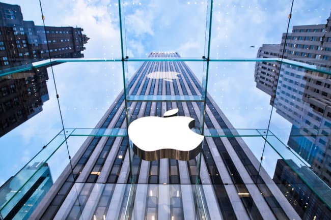 Apple iPhone 8 дисплейи учун Samsung'га 130 доллардан тўлашга мажбур