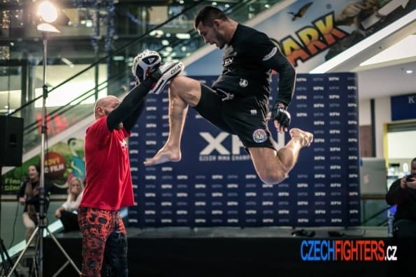 O‘zbekistonlik yakkakurash jangchisi Mahmud Murodov chempionlik kamarini qo‘lga kiritdi