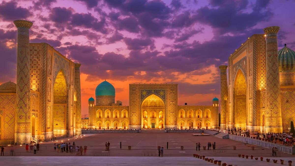 Eron elçixonasi Samarqand haqidagi bahsli postni öçirib taşladi