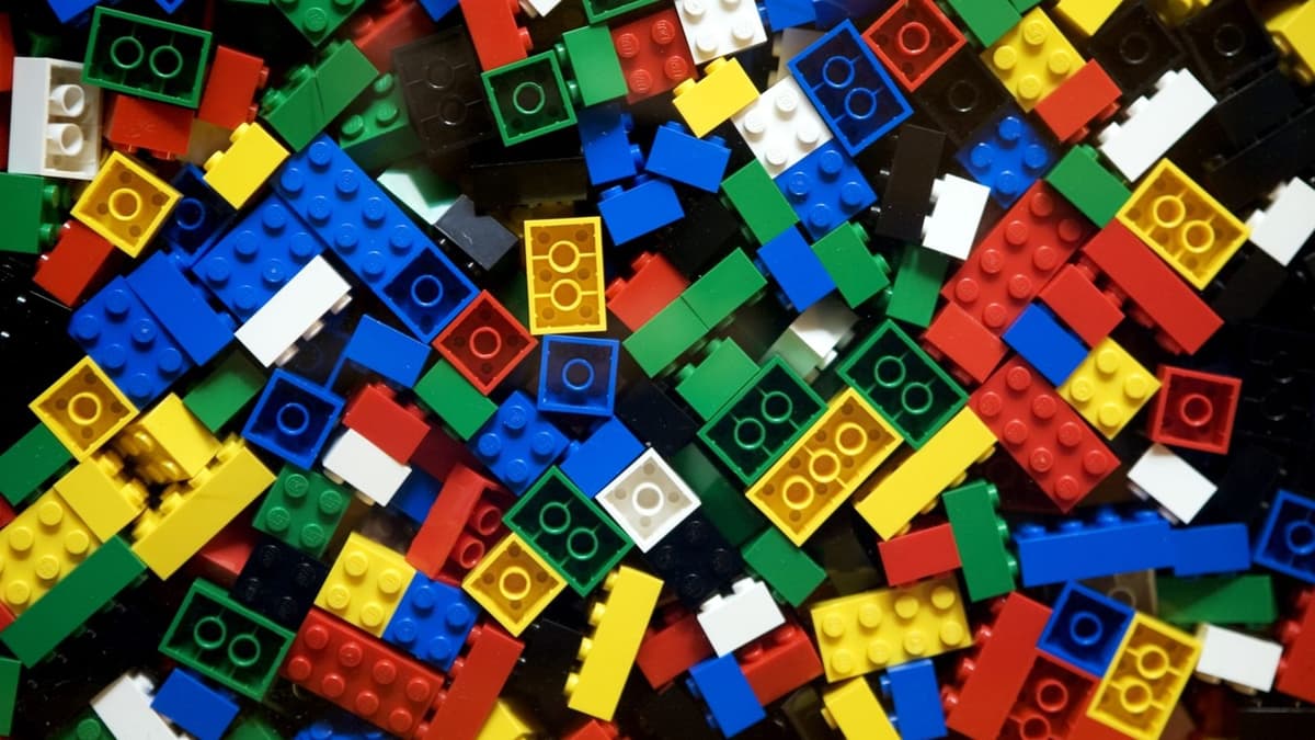 Lego даромади 13 йил ичида биринчи бор тушиб кетди