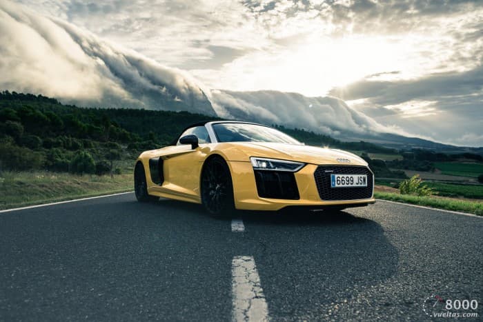 Audi ijtimoiy tarmoqlar qotilga aylanib borayotganini suratlarda namoyish etdi