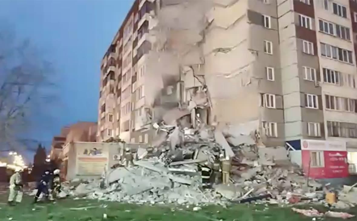Ijyevskda ko‘p qavatli uyning bir qismi quladi