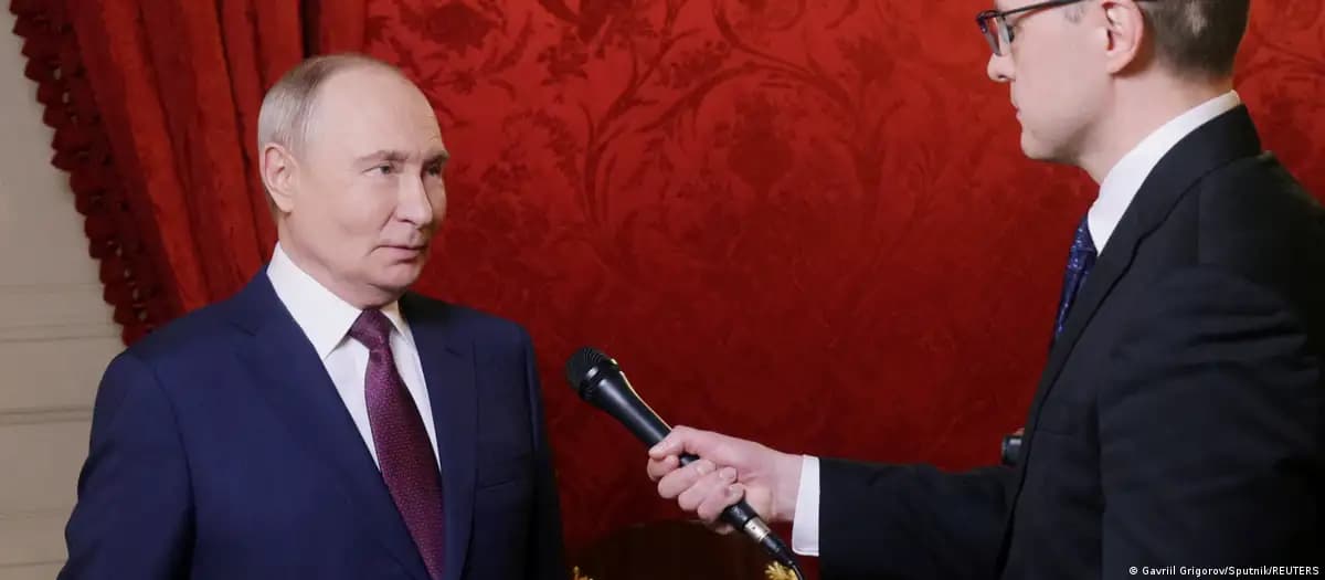 Путин музокараларга тайёрлигини айтди, аммо фронт чизиғи бўйича сулҳни қўлламади