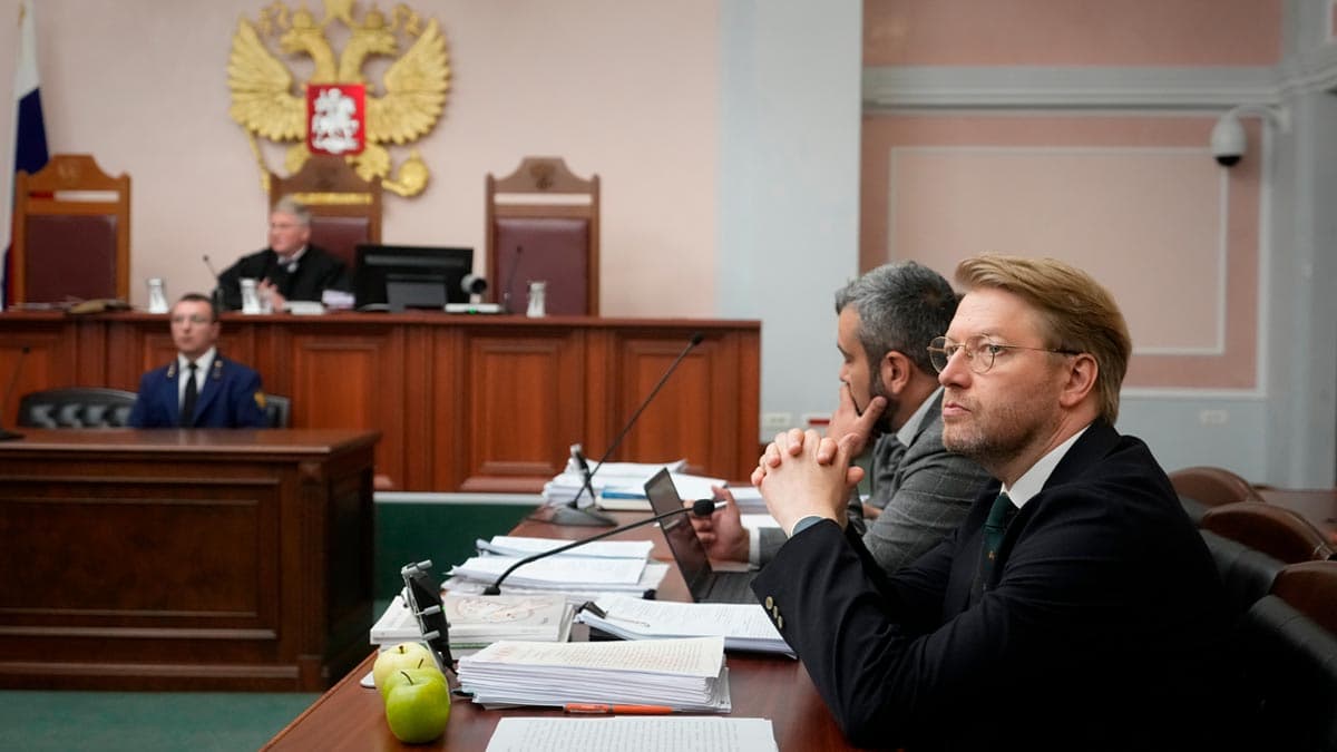 Россияда урушга қарши чиққан «Яблоко» партияси Давлат Думаси сайловидан четлатилди