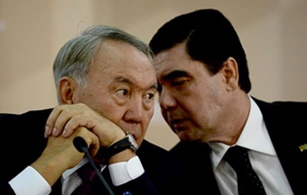 Nazarboyev Berdimuhamedovni Qozog‘istonga taklif etdi