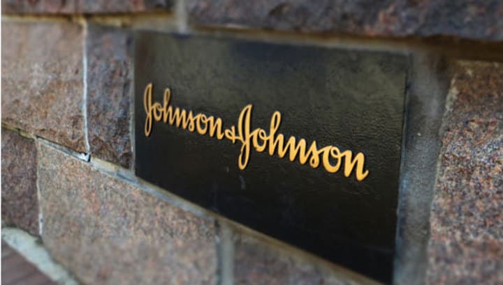 Sud Johnson & Johnson zimmasiga saratonga chalingan ayolga 417 mln dollar to‘lash majburiyatini yukladi