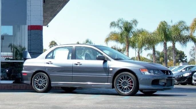 Яп-янги Mitsubishi Lancer Evolution IX 138 минг долларга сотилди