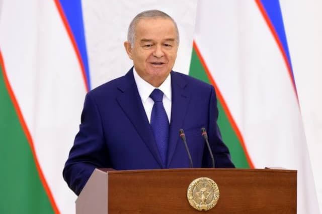 Ислом Каримов ўзбекистонлик журналистларни муаммоларни дадил кўтариб чиқишга чақирди