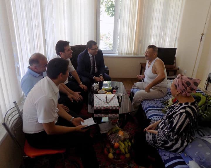 Virtual qabulxona vakillari Rufat Risqiyevni ziyorat qildi