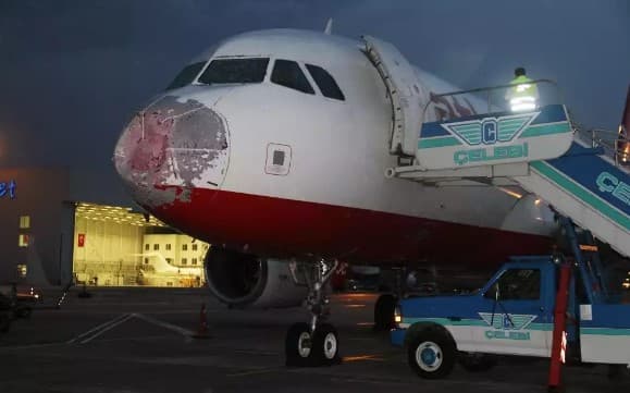 Video: Istanbulda Airbus A320 samolyoti uchuvchisi havo laynerini juda qaltis vaziyatda qo‘ndirdi