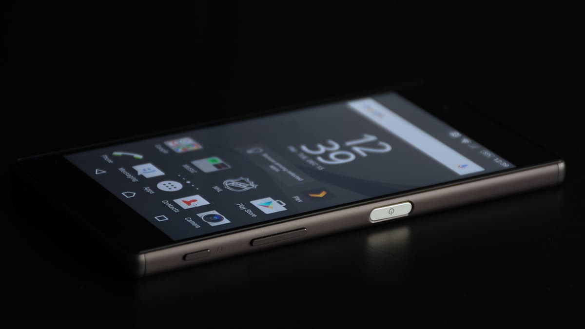 Sony o‘z smartfonlarining dizaynini to‘liq o‘zgartiradi