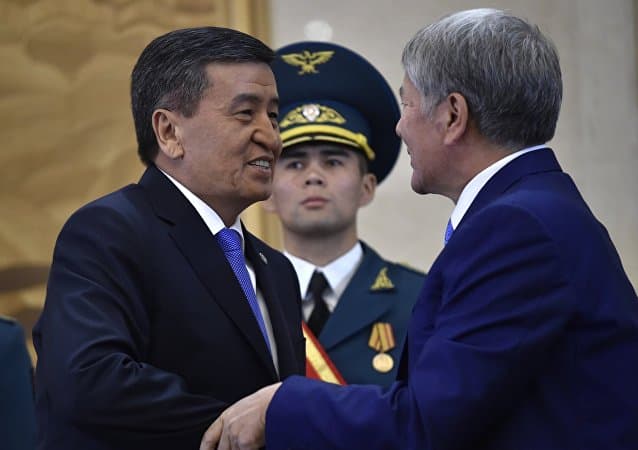 «Mintaqa uchun fenomen». Qirg‘izistonda yangi prezidentga hokimiyat ilk bor tinch yo‘l bilan topshirilmoqda