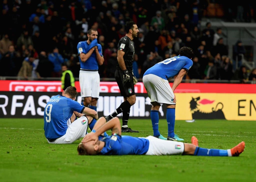 Italiyalik futbolchilar ommaviy ravishda termadan ketishmoqda