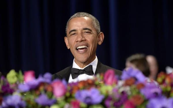 Obama hazil aralash o‘zidan keyingi prezident Hillari Klinton bo‘lishiga ishora qildi
