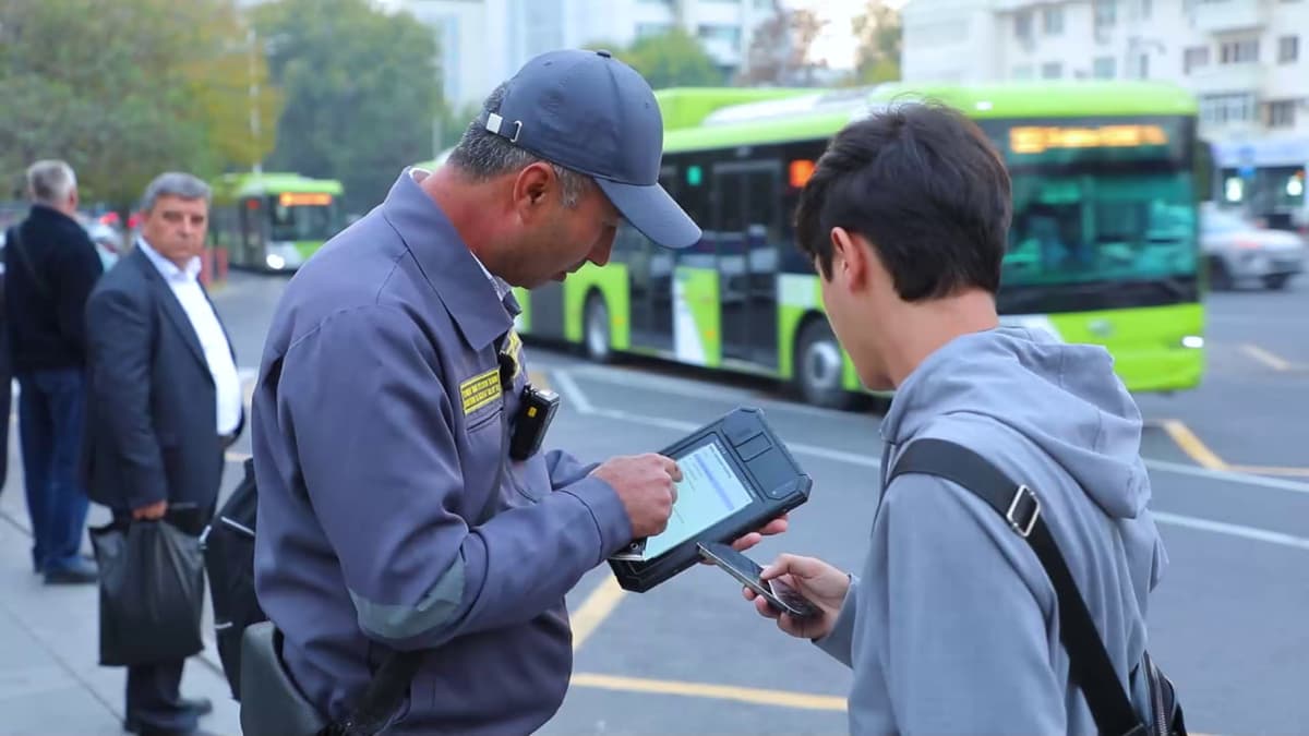 Tashkent steps up checks as unpaid bus fares become more common