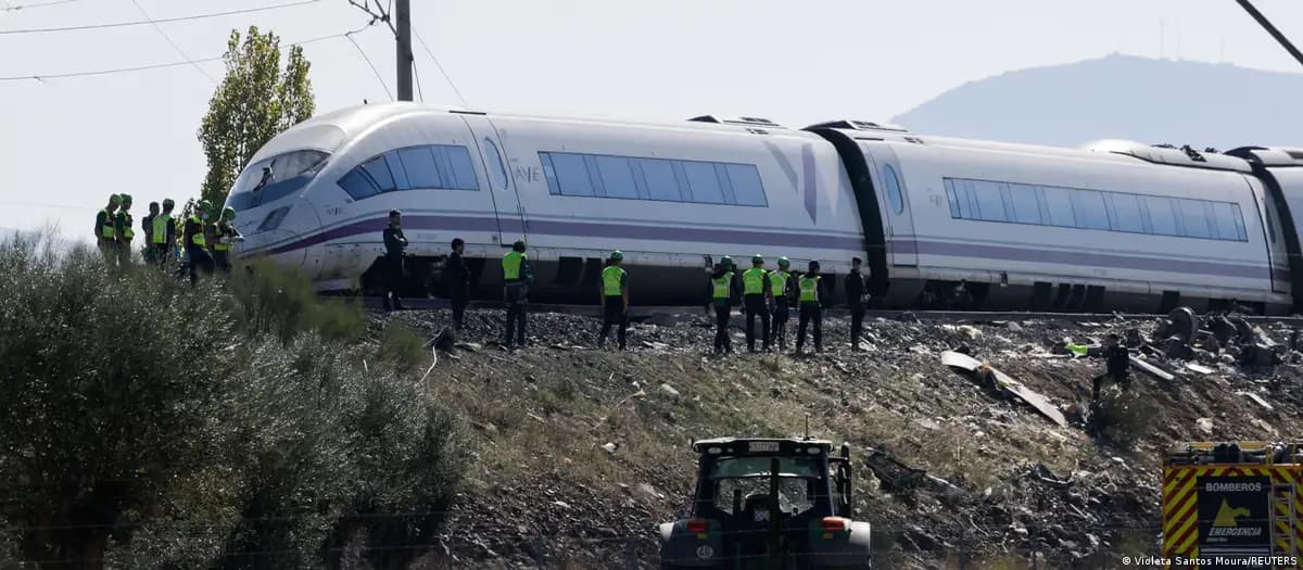Ispaniyada poyezdlar töqnaşuvida kamida 68 kişi halok böldi