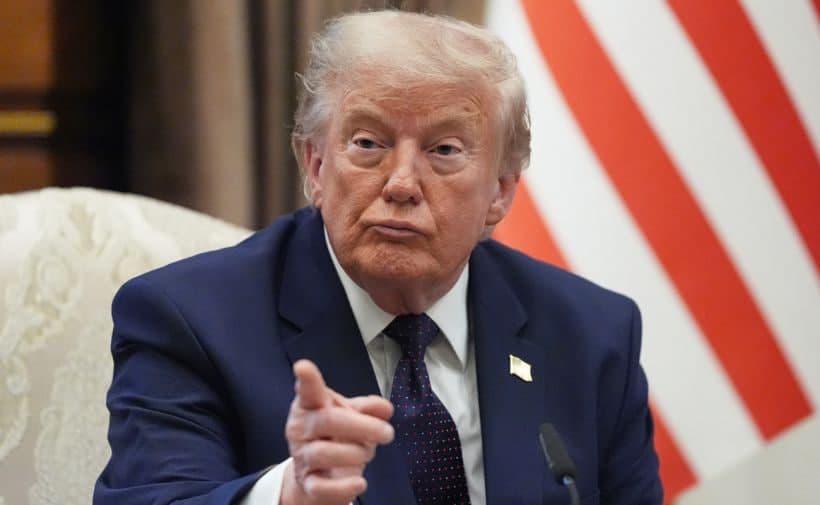 Трамп Эронга қарши кенг кўламли иқтисодий уруш эълон қилди