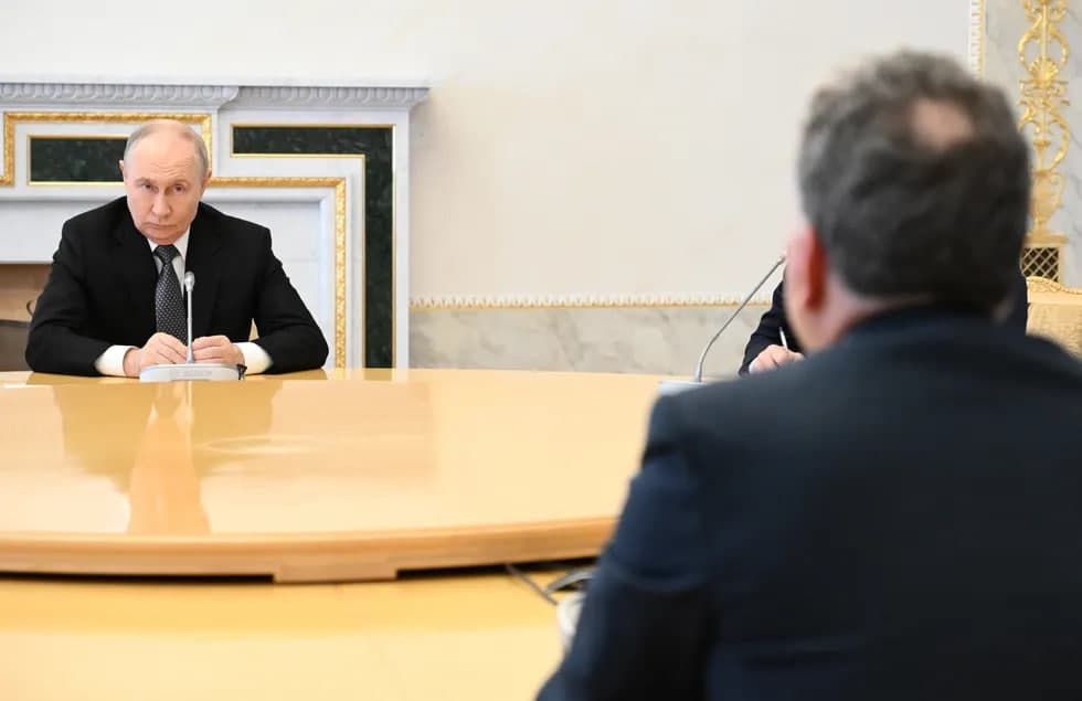 Uitkoff Putinni «insonparvar» deb atadi