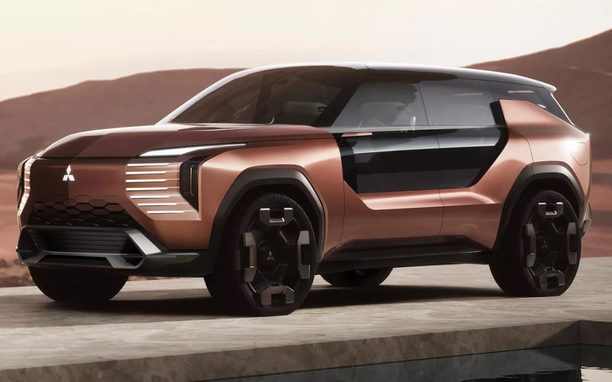 Янги Mitsubishi Outlander 2028 йилда сотувга чиқади