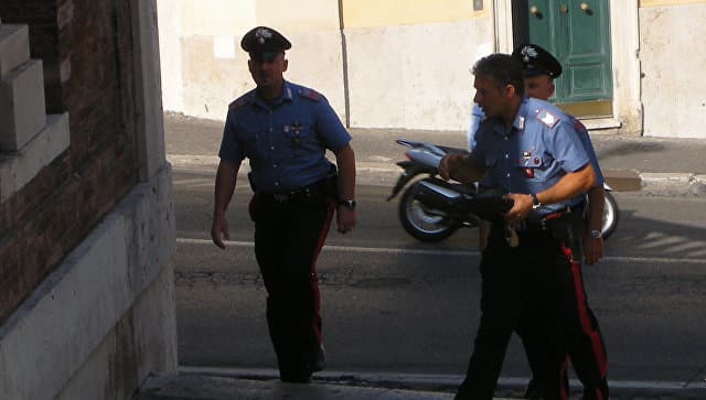 Neapolda mafiya bilan aloqadorlikda ayblangan 69 kishi qo‘lga olindi