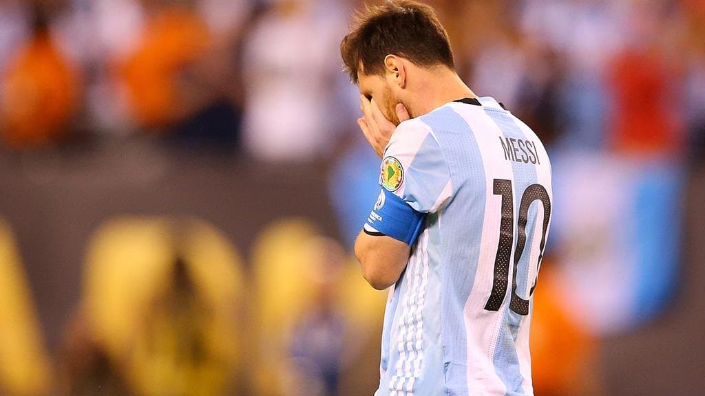 Messi Argentinaning keyingi o‘yinlarini televizor qarshisida tomosha qiladi