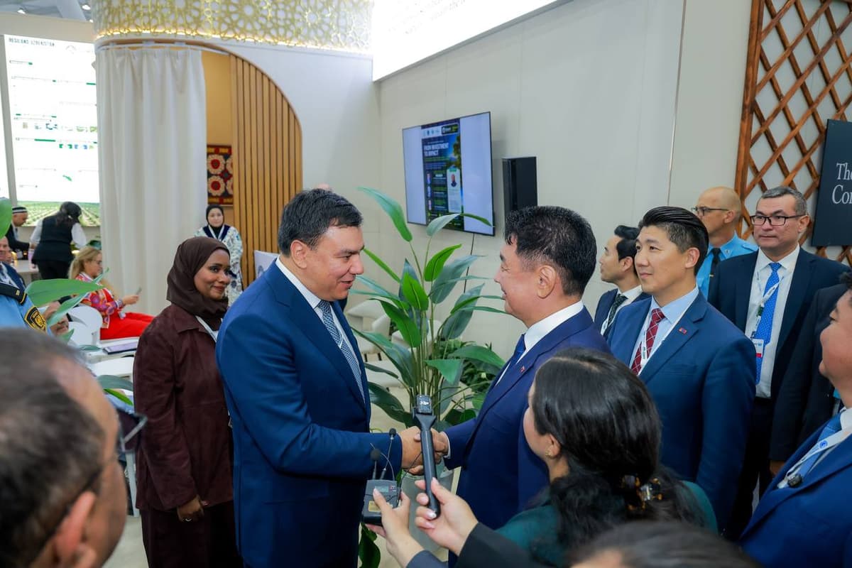 Moʻgʻuliston prezidenti Oʻzbekiston milliy pavilyoniga tashrif buyurdi