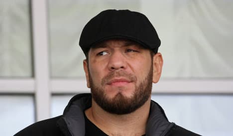 Ruslan Chagayev sog‘lig‘idagi muammo tufayli bokschilik faoliyatini yakunladi