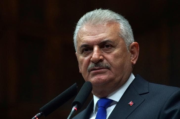 Туркия бош вазири Хиллари Клинтонни кескин танқид қилди