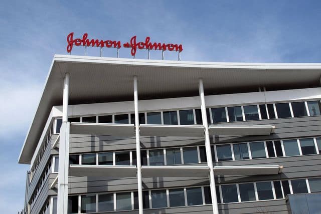 Johnson & Johnson nuqsonli mahsulotlari uchun yirik miqdorda jarima to‘laydi