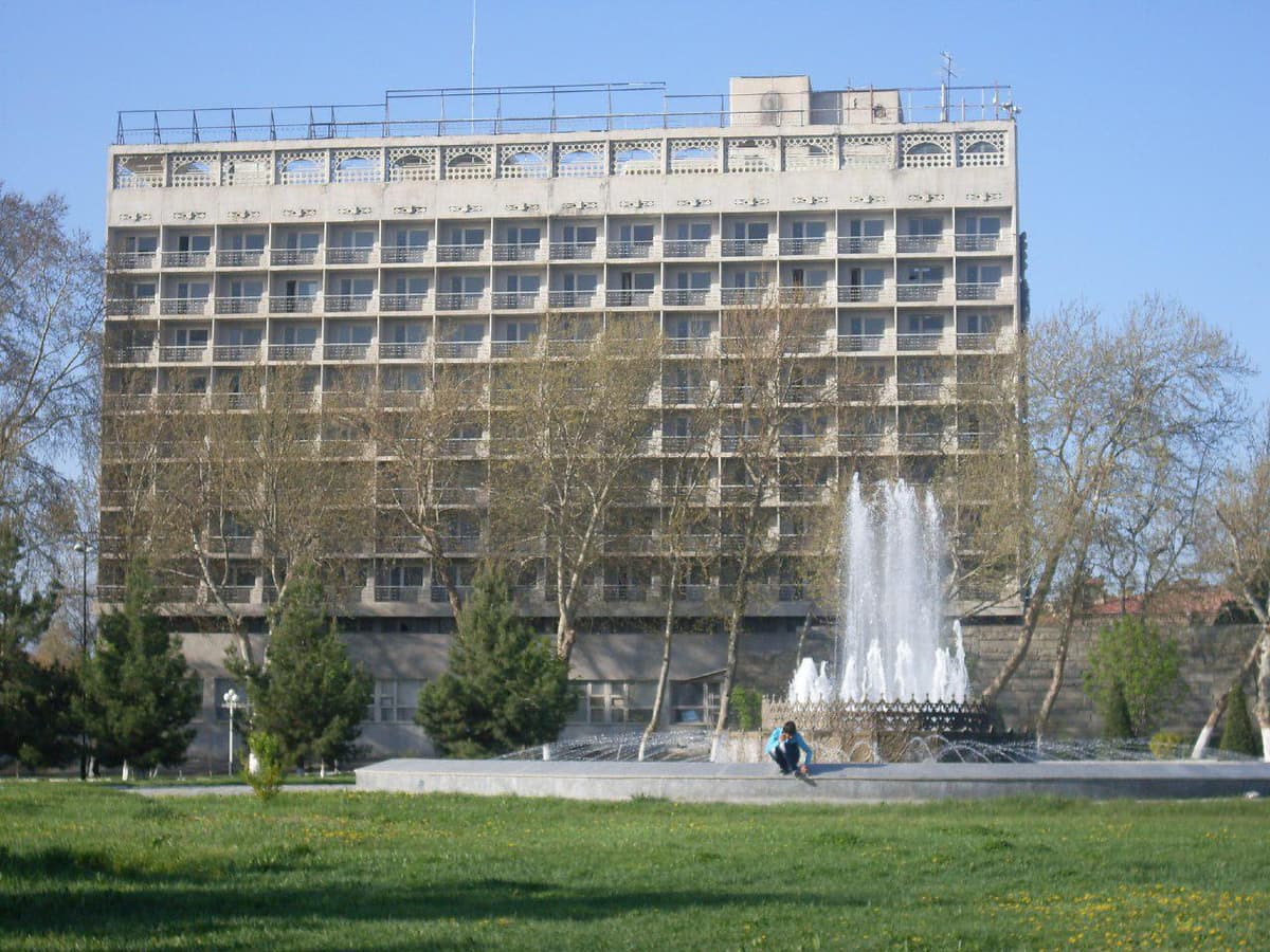 Samarqanddagi «Inturist» mehmonxonasi buzib, qayta quriladi
