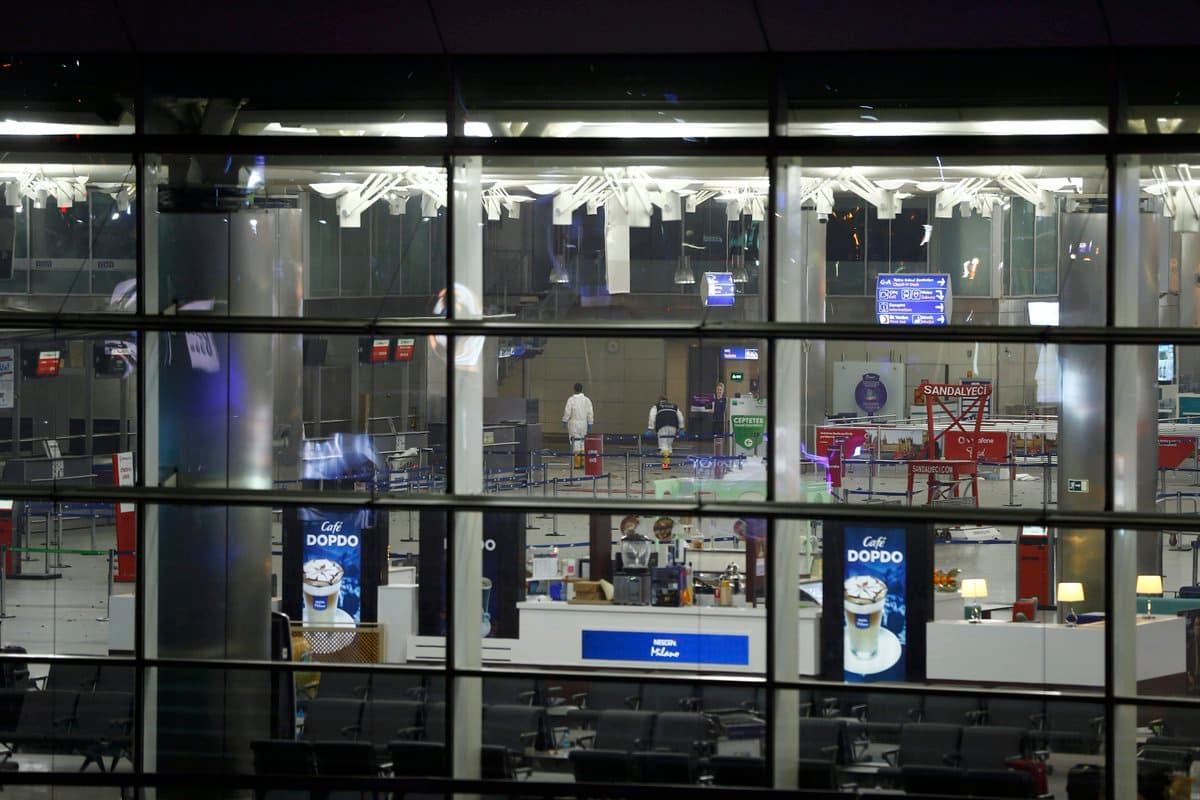 Istanbuldagi aeroportda yuz bergan portlash qurbonlarining aksari Turkiya fuqarolari bo‘lgan