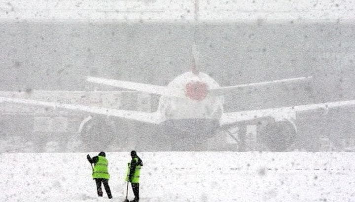 Moskvadagi aeroportlarda o‘nlab reyslar bekor qilindi