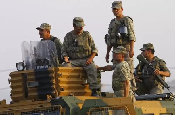 WSJ: Suriyadagi amaliyotlar Turkiya tashqi siyosatidagi tub burilishni anglatadi