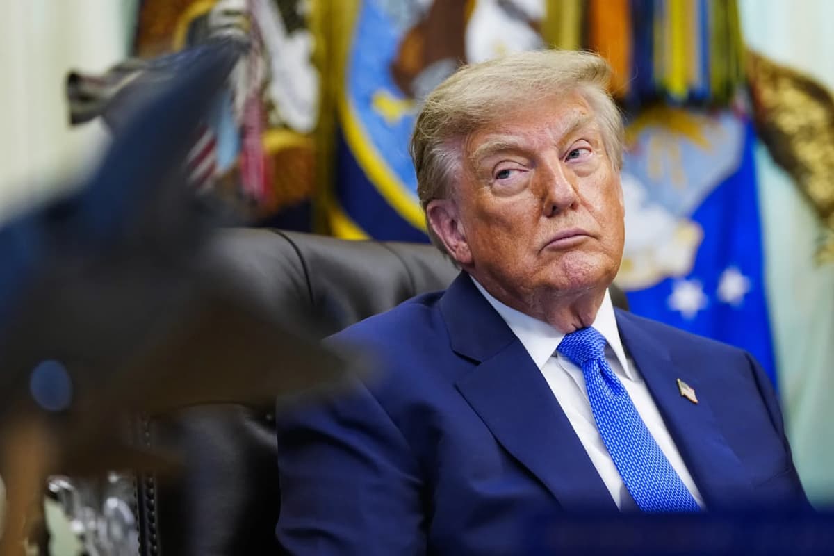 Трамп Ўмонни бомбалаш билан таҳдид қилди