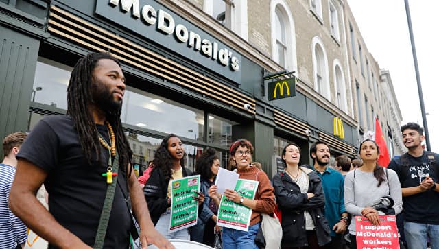 Kembrijda Britaniyadagi McDonald's restoranining ilk ish tashlashi bo‘lib o‘tmoqda