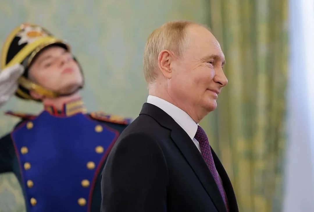 Putin yevropalik siyosatçilarga ham slavyanlar tarixi haqida maʼruza öqidi