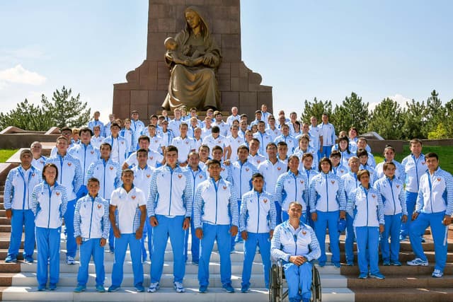 Terma jamoalarning a'zolari sport maktablari shtatiga kiritiladi