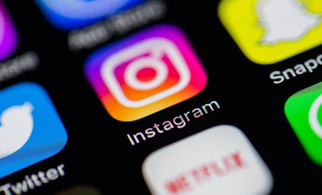 Apple endi Instagram'da