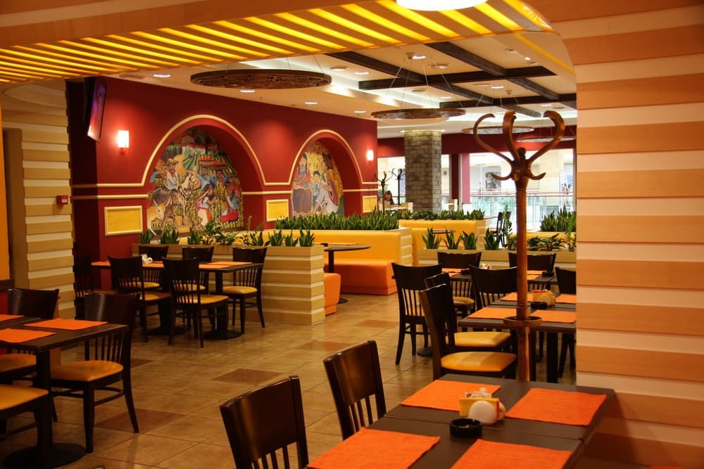 AQShda restoran kassiri mijozga 2 ming dollarlik chekni qaytarib berdi