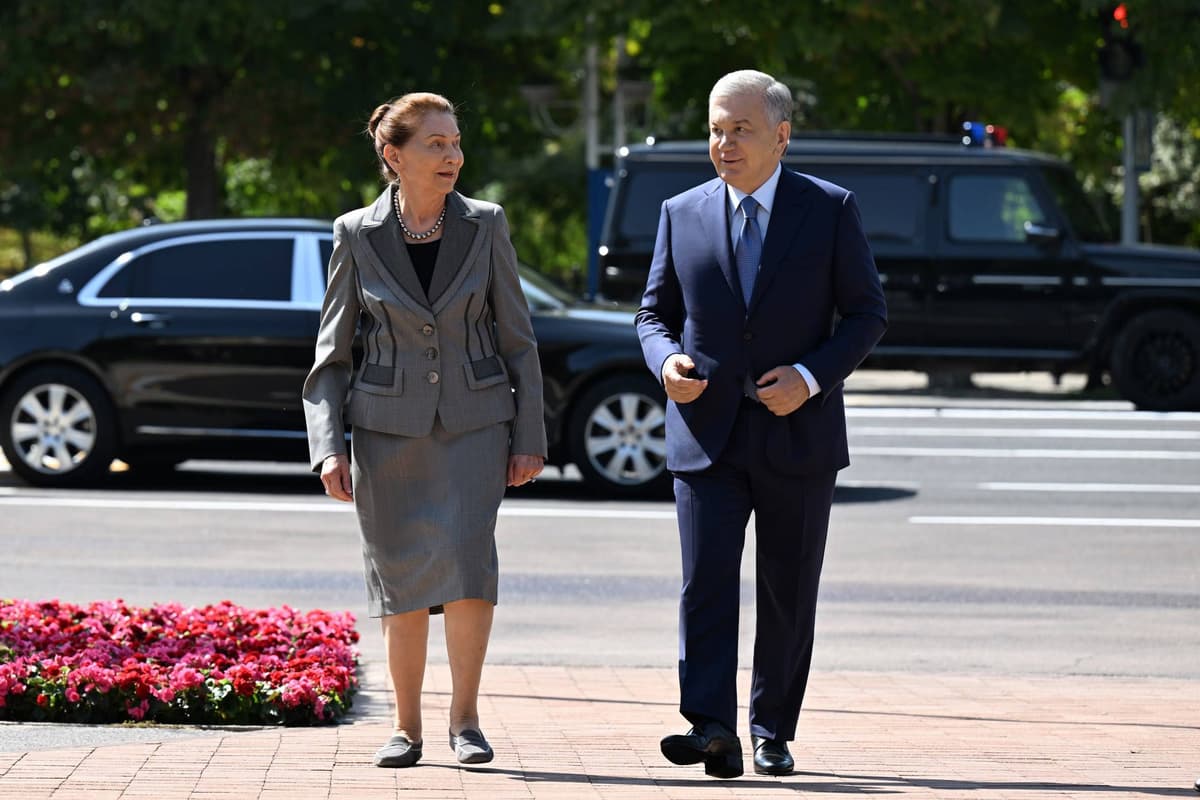 Шавкат Мирзиёев почтил память Ислама Каримова