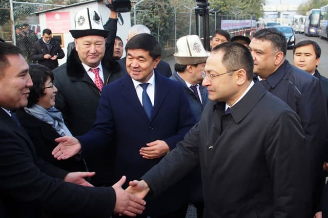 Adham Ikromov boshchiligidagi delegatsiya do‘stlik safari bilan Qirg‘izistonga bordi