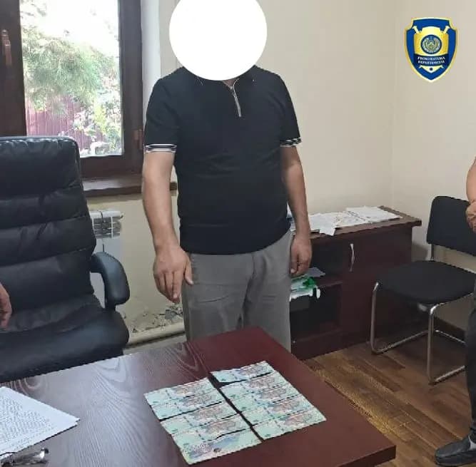 Разоблачен сотрудник водоснабжения, получивший деньги за уничтожение акта проверки