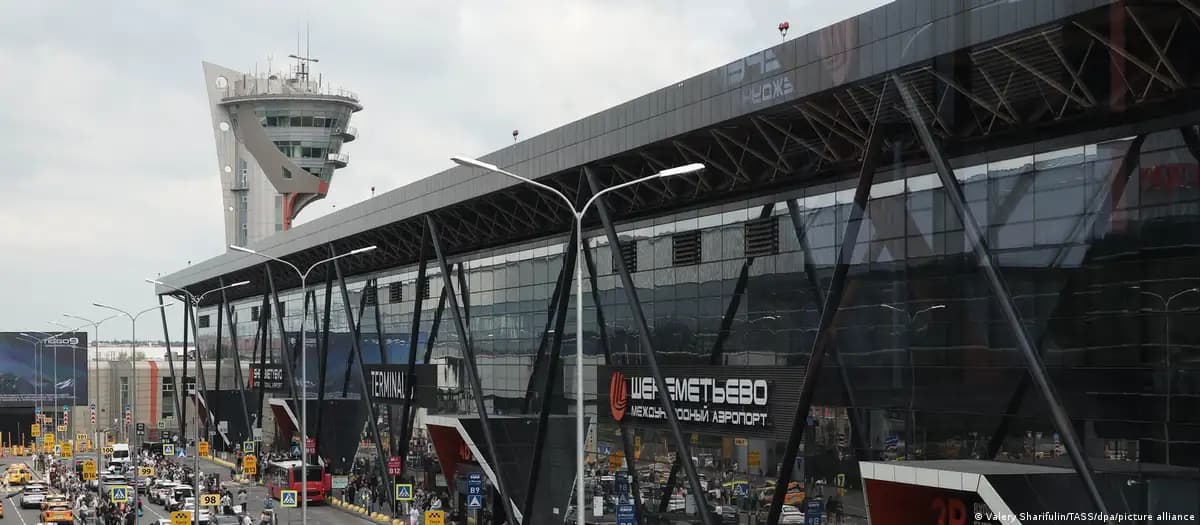 Dronlar hujumi sabab Moskvaning tört aeroporti işi töxtatildi